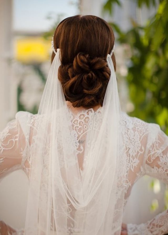 12 Non-traditional wedding hairstyles we love - www.loveandlacebridalsalon.com/blog