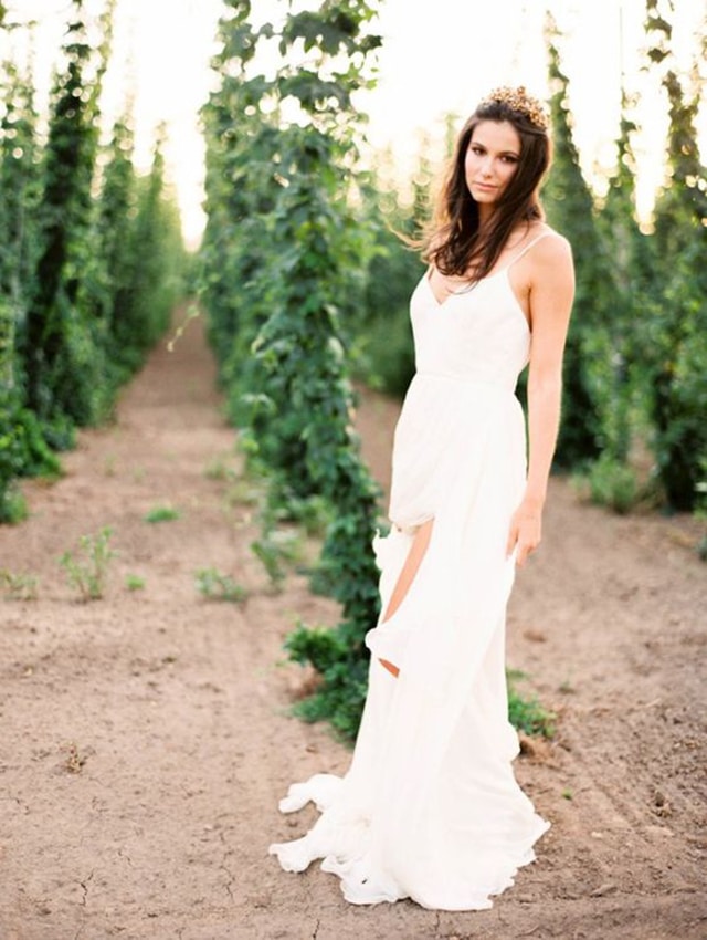 Leanne Marshall Stella gown featured with photographer Sarah Carpenter | Dress available at Love and Lace Bridal Salon - www.loveandlacebridalsalon.com/blog