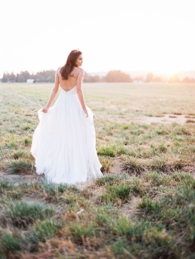 Leanne Marshall Stella gown featured with photographer Sarah Carpenter | Dress available at Love and Lace Bridal Salon - www.loveandlacebridalsalon.com/blog
