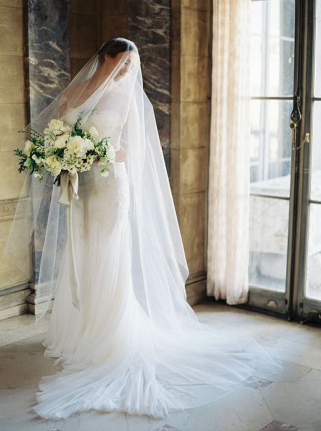 We're having a Long Veil Obsession over at Love and Lace Bridal Salon - www.loveandlacebridalsalon.com/blog